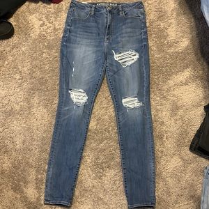 American Eagle Ripped Super Hi-Rise Jegging
